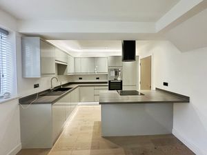 Kitchen- click for photo gallery